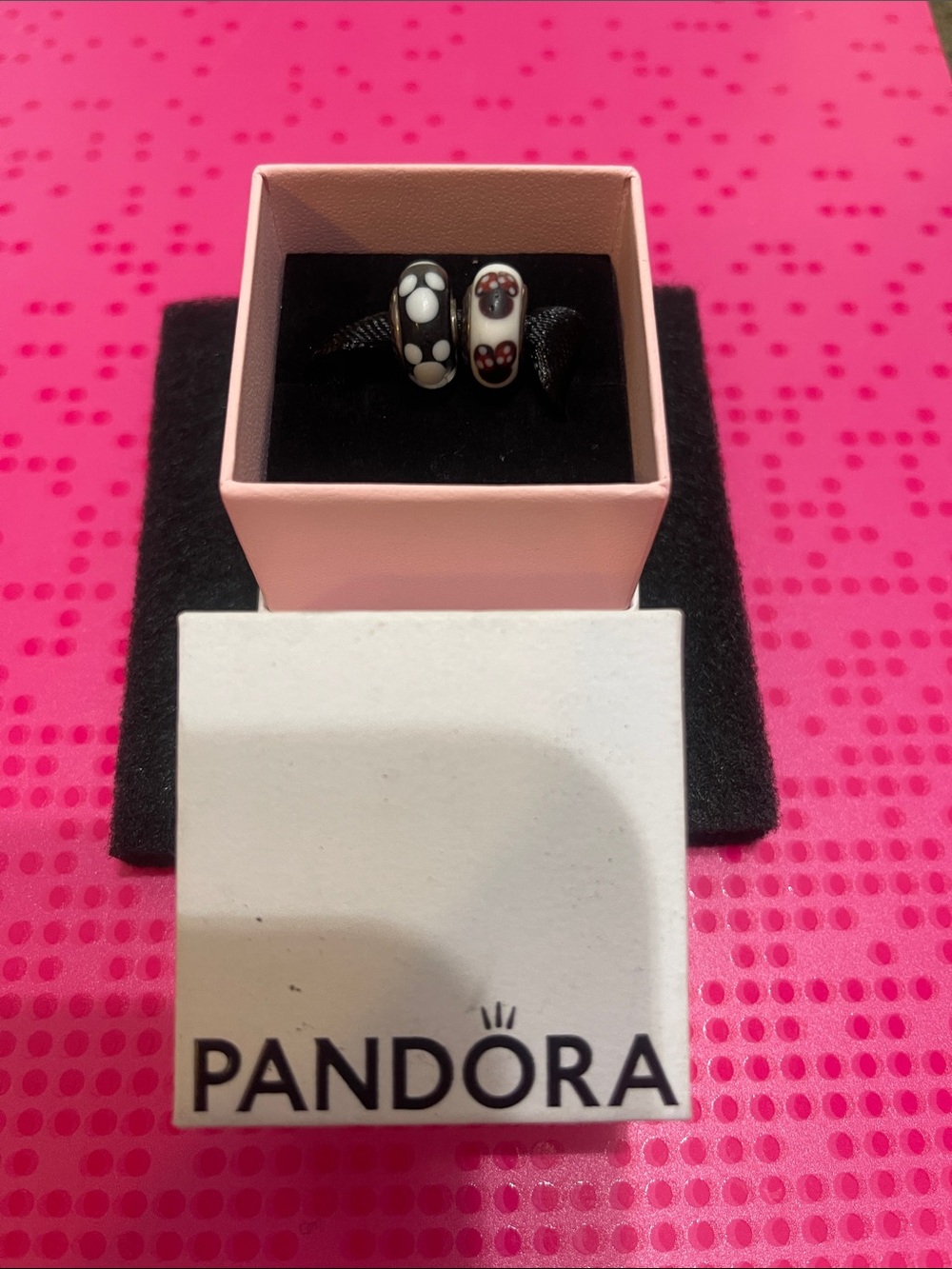 Pandora Disney Retired Set of 2 Mickey & Minnie Mouse Murano Glass Charms